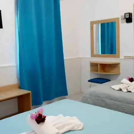 Eftihia בית הארחה 4*