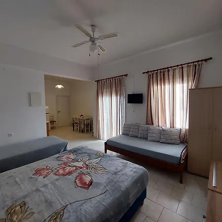 Konukevi Eftihia 4*