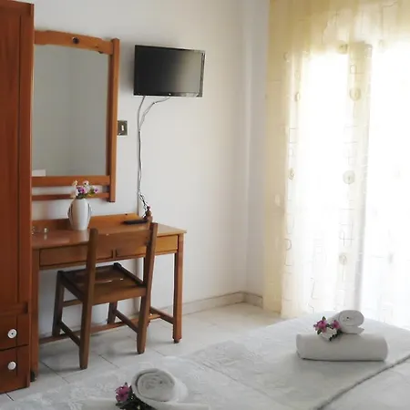 Konukevi Eftihia 4*